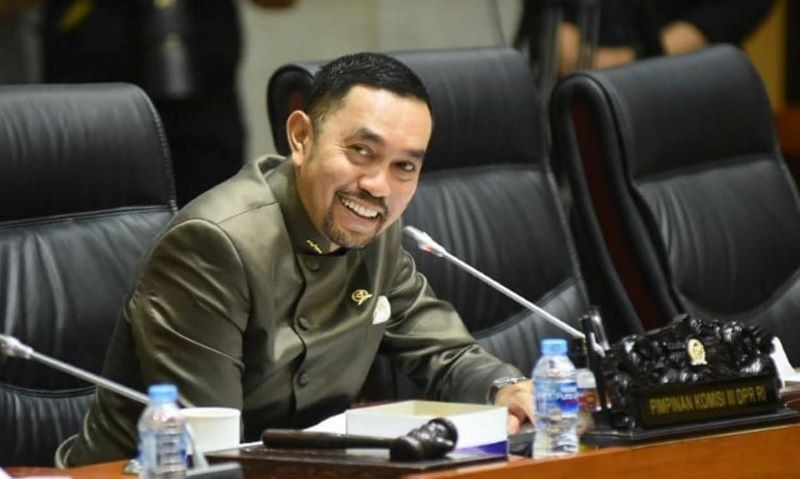 Bisa Dibatalkan Pengadaan Gorden Rumah Dinas DPR